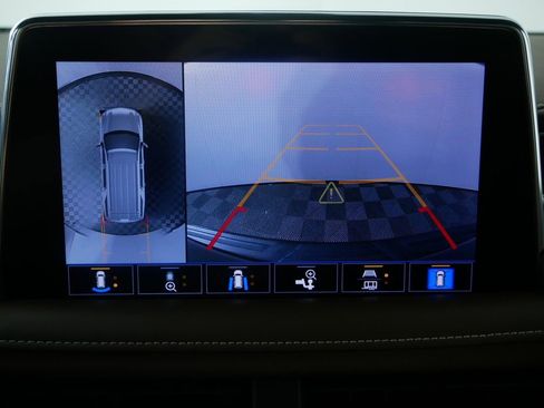 Used 2021 Chevrolet Tahoe High Country image 32