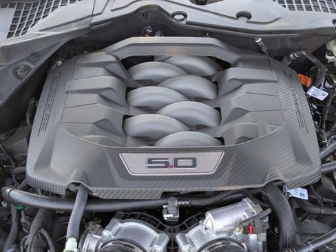 Used 2025 Ford Mustang GT RWD image 10