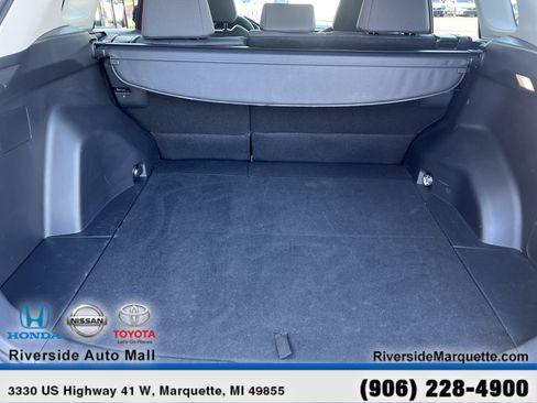 Used 2025 Toyota RAV4 XLE AWD/4WD image 8