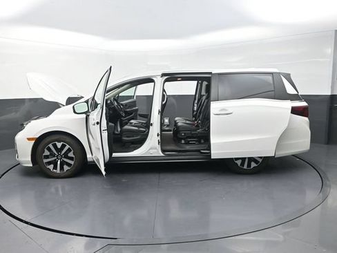 Used 2025 Honda Odyssey EX-L image 40