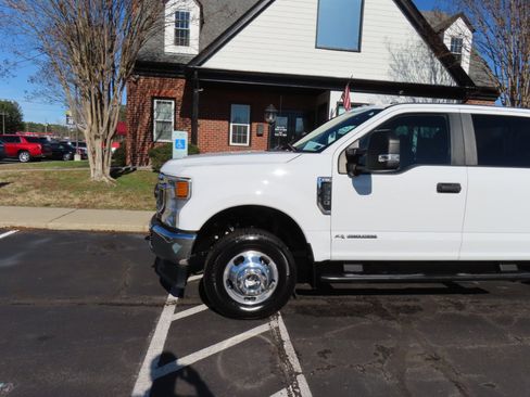 Used 2022 Ford F350 XL w/ STX Appearance Package image 2
