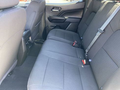 Used 2024 Chevrolet Colorado LT w/ LT Convenience Package II AWD/4WD image 21