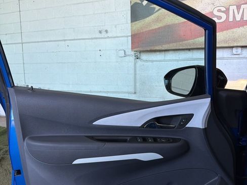 Used 2020 Chevrolet Bolt LT image 17