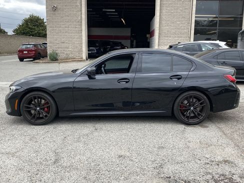 Used 2023 BMW 330i Sedan w/ M Sport Package RWD image 3