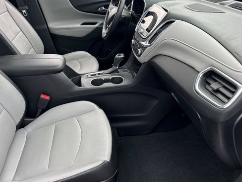 Used 2019 Chevrolet Equinox Premier AWD/4WD image 16