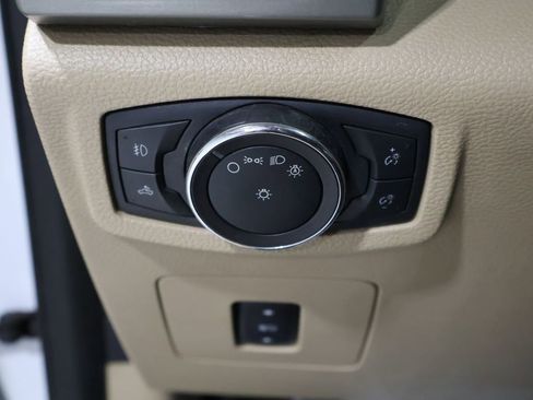 Used 2016 Ford F150 Lariat w/ Equipment Group 502A Luxury image 34