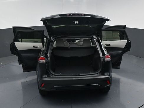 Used 2026 Toyota Corolla Cross L image 19