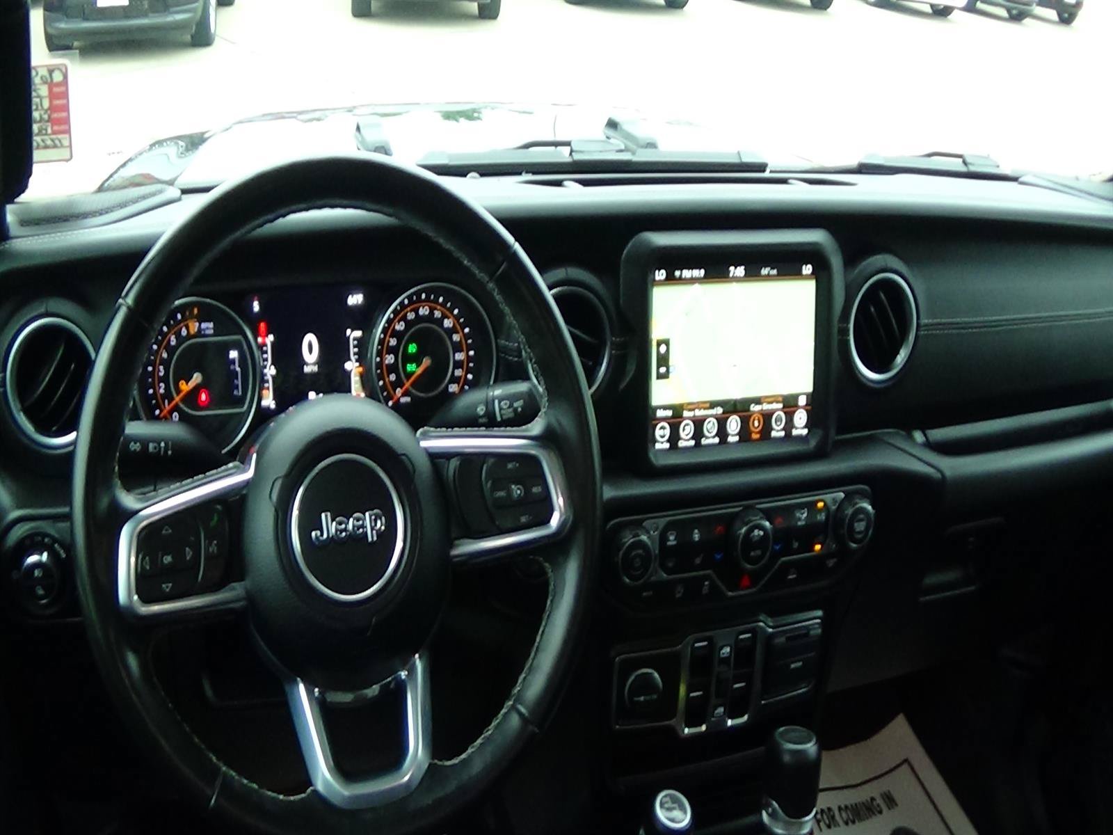 Used 2022 Jeep Gladiator Overland w/ Popular Equipment Package AWD/4WD image 14