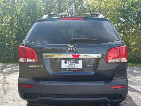 Used 2012 Kia Sorento LX w/ Convenience Pkg image 10
