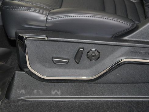 New 2026 Ford F250 Platinum image 26