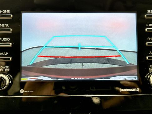 Used 2024 Toyota Camry SE image 15