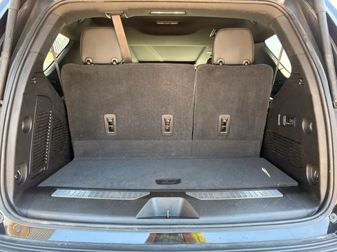 Used 2021 GMC Yukon AT4 w/ Rear Media and Nav Package AWD/4WD image 7