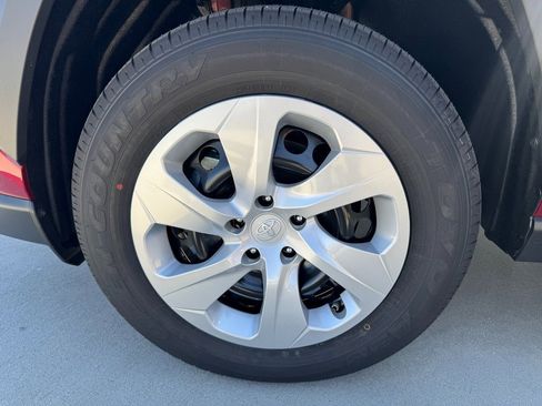 New 2025 Toyota RAV4 LE image 12