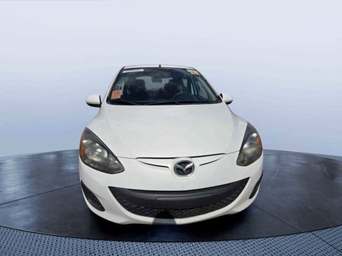 Used 2014 MAZDA MAZDA2 Sport FWD image 2