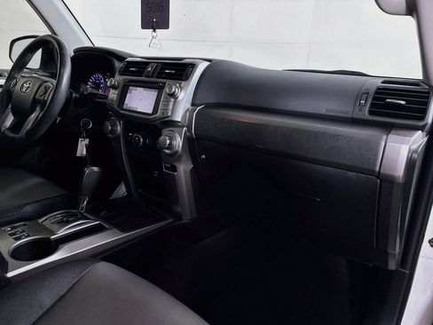 Used 2018 Toyota 4Runner SR5 Premium RWD image 36