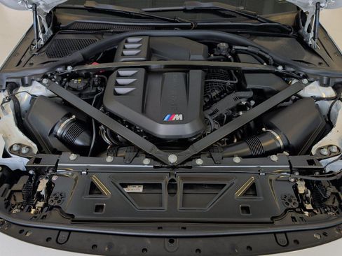 Used 2026 BMW M2 w/ Lighting Package RWD image 9