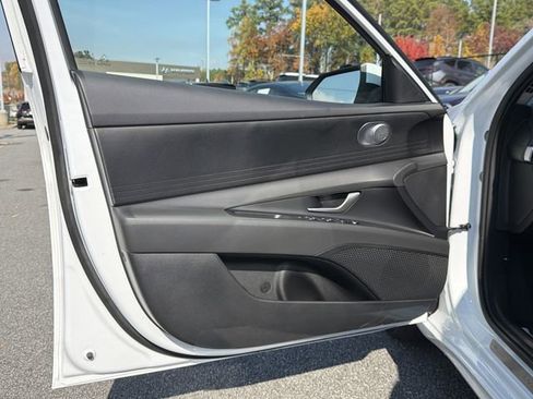 New 2026 Hyundai Elantra Blue image 10