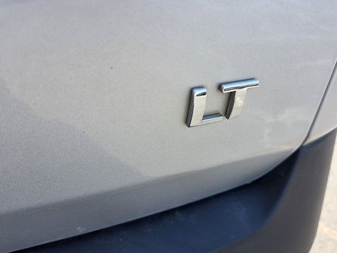 Used 2020 Chevrolet Traverse LT w/ LT Premium Package AWD/4WD image 12