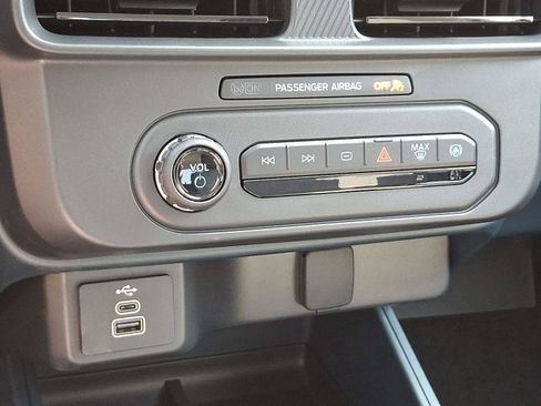 New 2025 Ford Maverick XL w/ Equipment Group 102A image 11
