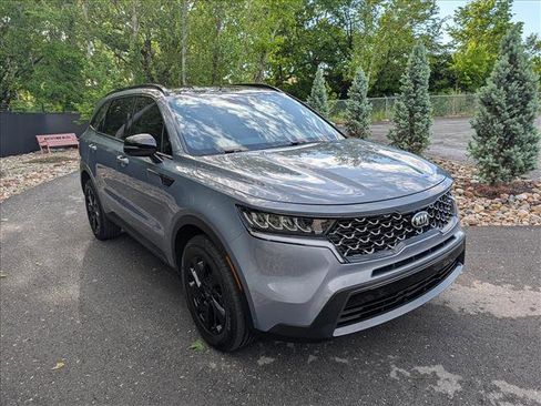 Used 2021 Kia Sorento S w/ Panoramic Sunroof Package AWD/4WD image 7