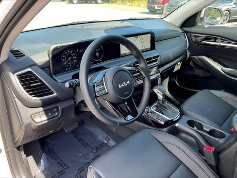 New 2026 Kia Seltos EX image 9