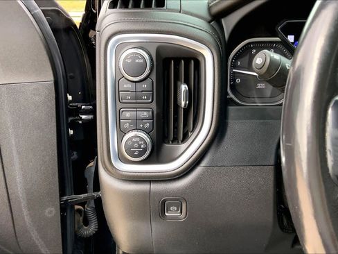 Used 2022 GMC Sierra 2500 Denali image 31