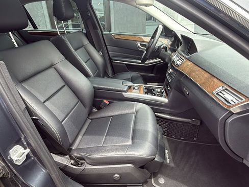 Used 2016 Mercedes-Benz E 350 4MATIC Sedan image 18