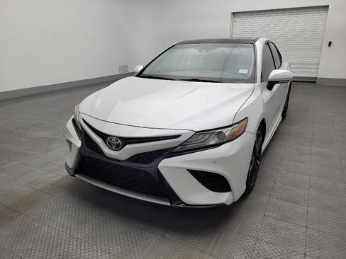 Used 2018 Toyota Camry XSE image 15