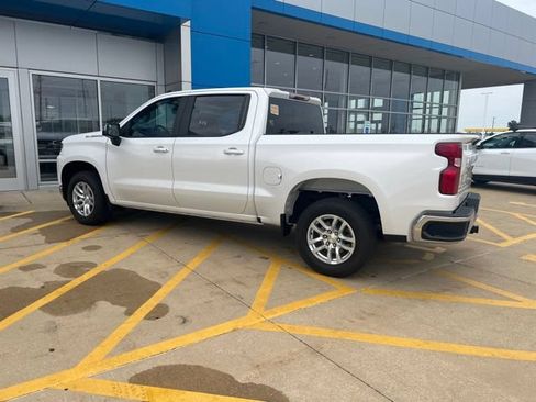 Used 2021 Chevrolet Silverado 1500 LT RWD image 4