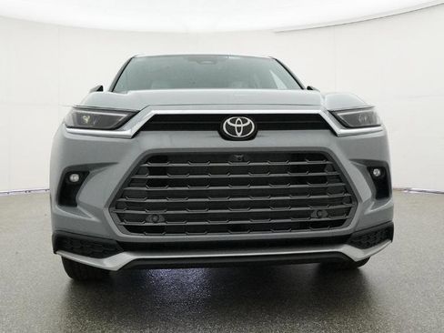 New 2026 Toyota Grand Highlander AWD Hybrid image 9