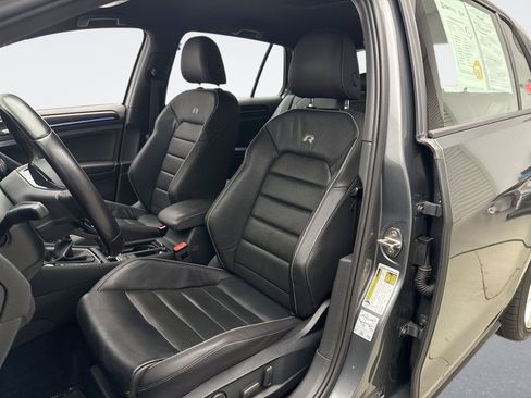 Used 2019 Volkswagen Golf R 4-Door AWD/4WD image 11