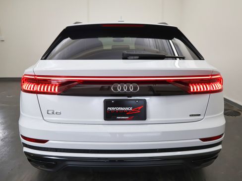 Used 2019 Audi Q8 Premium Plus w/ Premium Plus image 4
