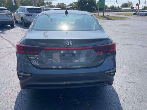 Used 2020 Kia Forte LXS FWD image 7
