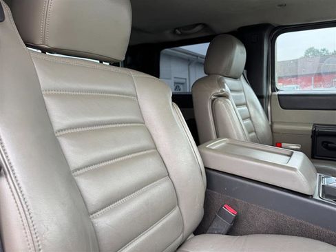 Used 2005 HUMMER H2 SUT w/ Preferred Equipment Group image 28
