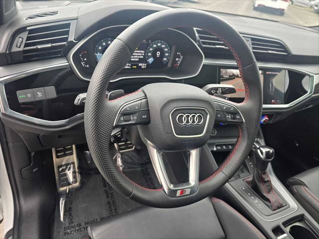 Used 2025 Audi Q3 2.0T Premium Plus w/ Premium Plus Package AWD/4WD image 26