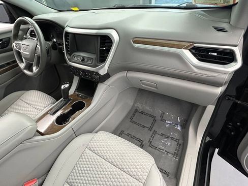 Used 2019 GMC Acadia SLE FWD image 39
