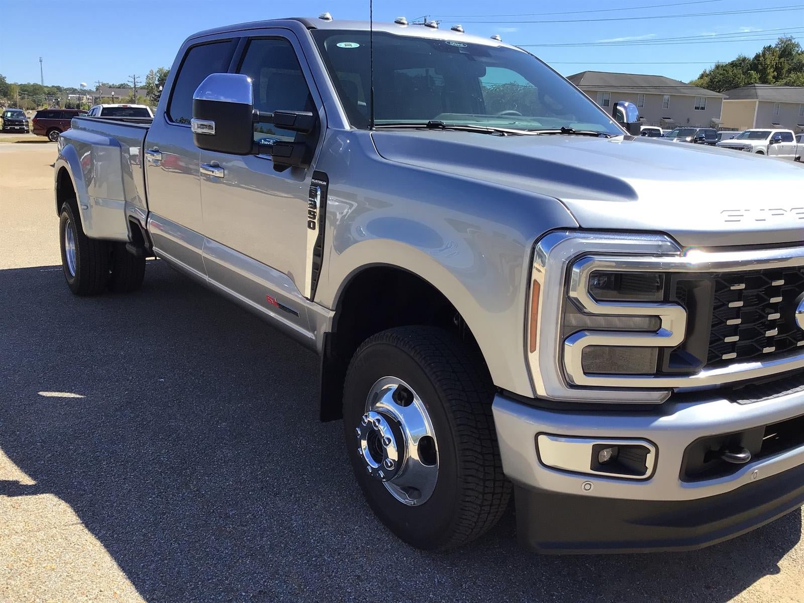 New 2027 Ford F350 Platinum w/ Platinum Plus Package AWD/4WD image 9