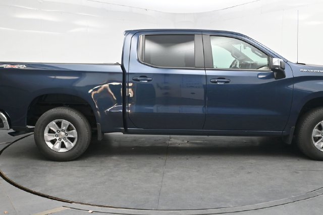 Used 2021 Chevrolet Silverado 1500 LT AWD/4WD image 9