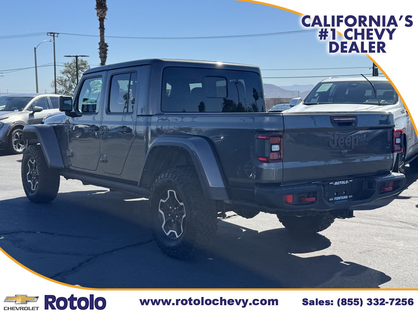Used 2022 Jeep Gladiator Rubicon w/ Dual Top Group AWD/4WD image 4