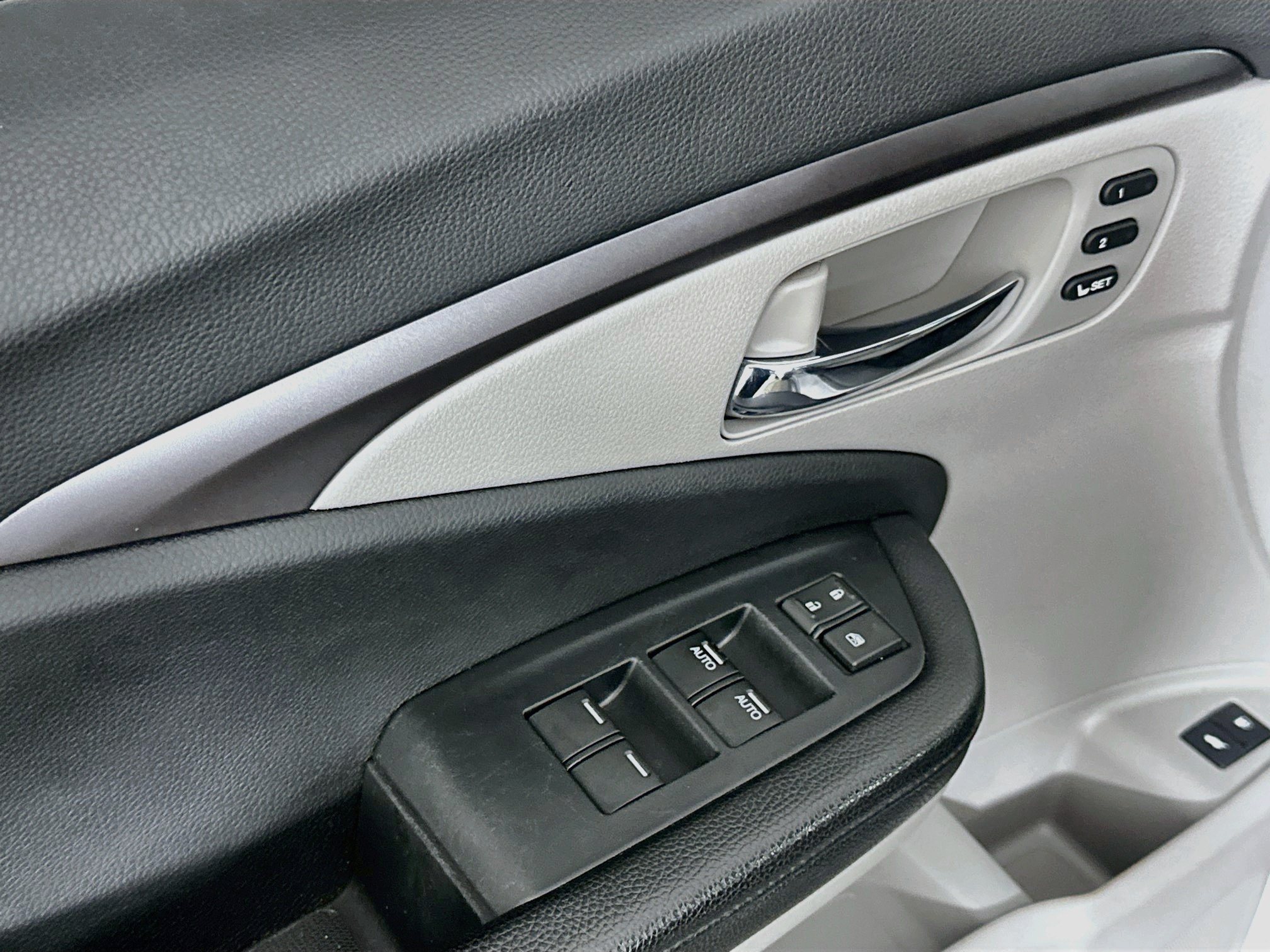 Used 2021 Honda Pilot Special Edition image 15