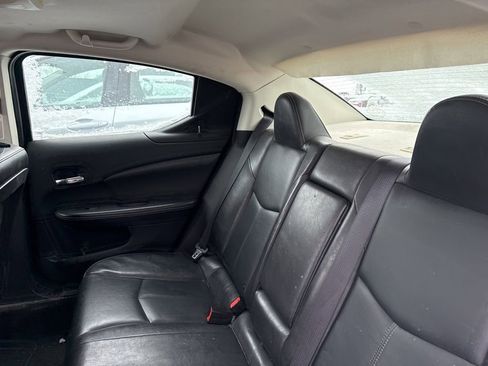 Used 2010 Dodge Avenger R/T image 8