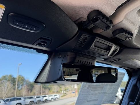 New 2026 Jeep Wrangler Unlimited Rubicon image 26