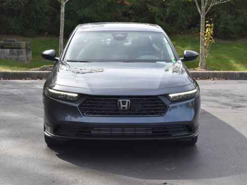 New 2025 Honda Accord SE image 2