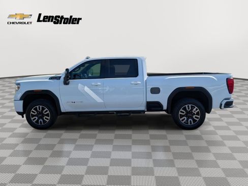 Used 2022 GMC Sierra 2500 AT4 w/ AT4 Preferred Package AWD/4WD image 2