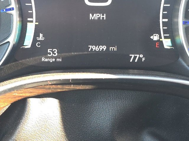 Used 2023 Chrysler Pacifica Limited FWD image 15