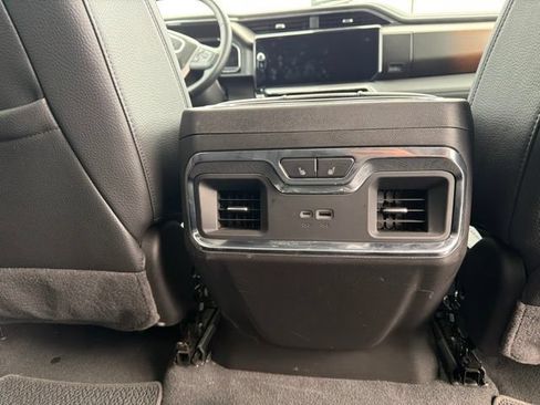 Used 2025 GMC Sierra 1500 Denali w/ Denali Reserve Package AWD/4WD image 16