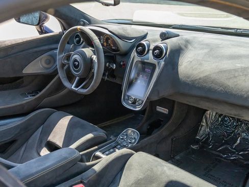 Used 2019 McLaren 600LT RWD image 70