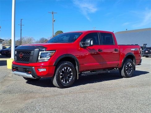 Used 2024 Nissan Titan PRO-4X w/ Pro-4x Convenience Package image 1