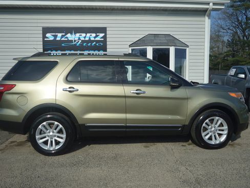 Used 2013 Ford Explorer XLT image 6