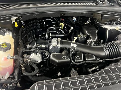 Used 2023 Jeep Grand Cherokee L Limited w/ Luxury Tech Group II image 37